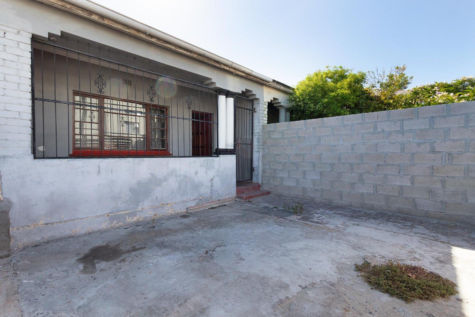 2 Bedroom Property for Sale in Brooklyn Western Cape